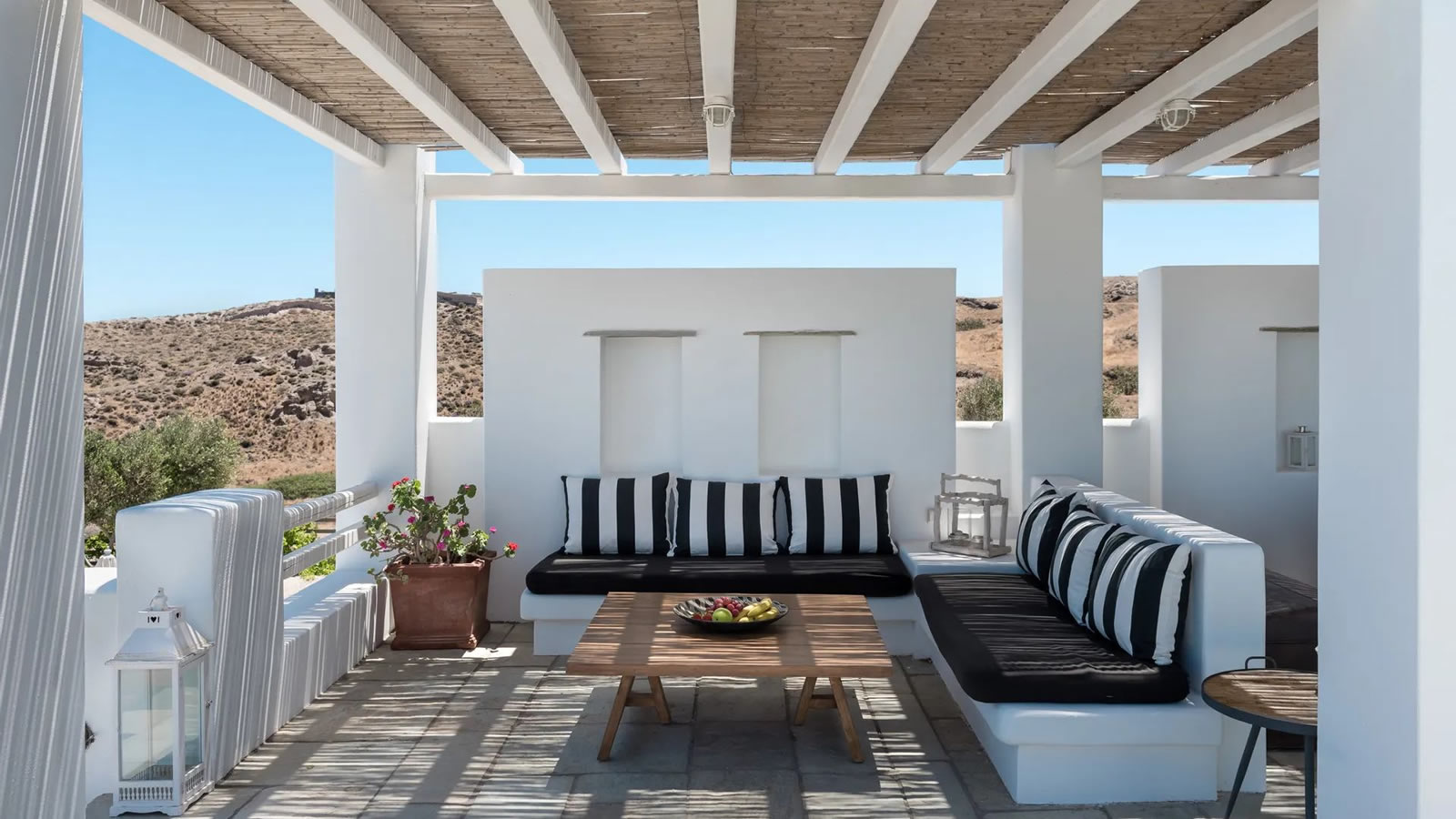 Tramountana Luxury Villa Santorini